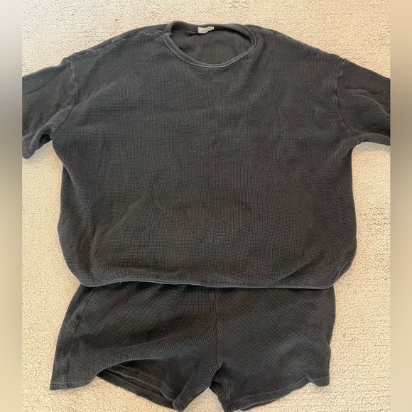 Black Waffle Set - Picture 3 of 4